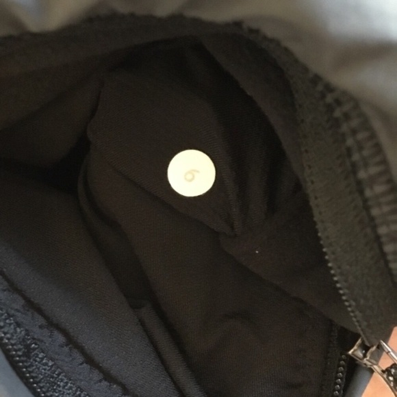 Lululemon Fleecy Keen Ruffle - Picture 8 of 8